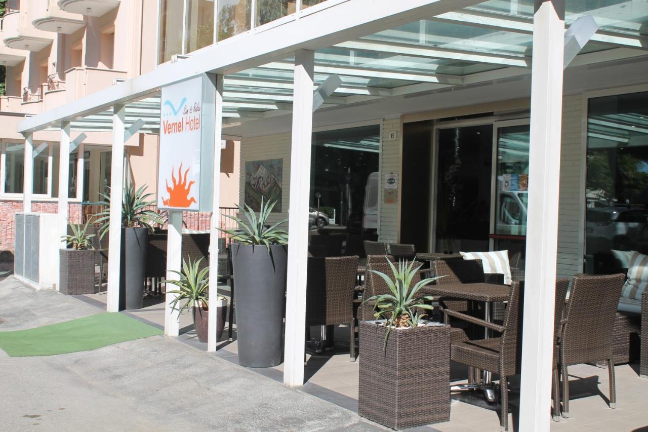 Hotel Vernel Rimini Eksteriør bilde