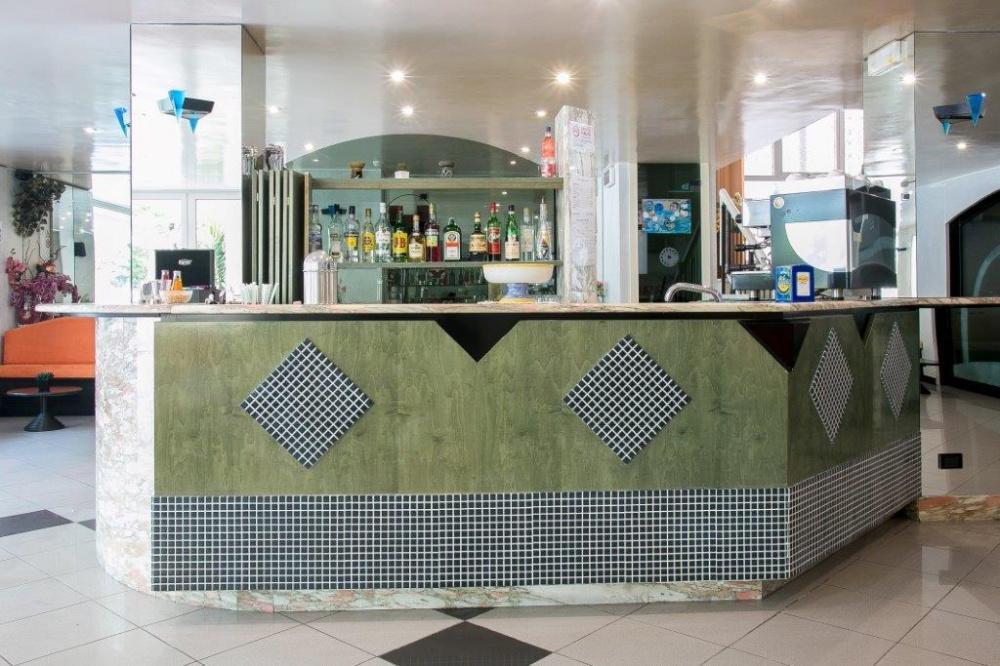 Hotel Vernel Rimini Eksteriør bilde