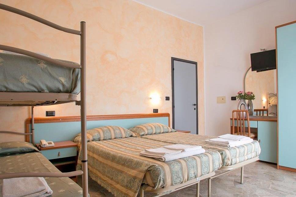 Hotel Vernel Rimini Eksteriør bilde