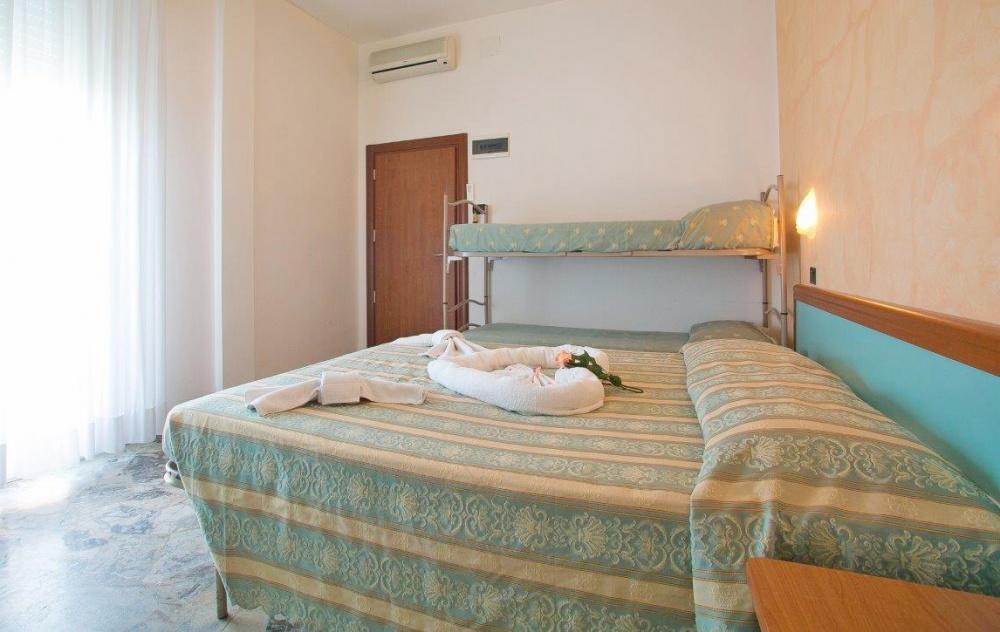 Hotel Vernel Rimini Eksteriør bilde