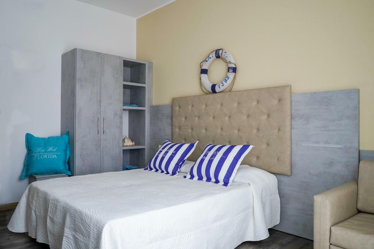 Hotel Vernel Rimini Eksteriør bilde