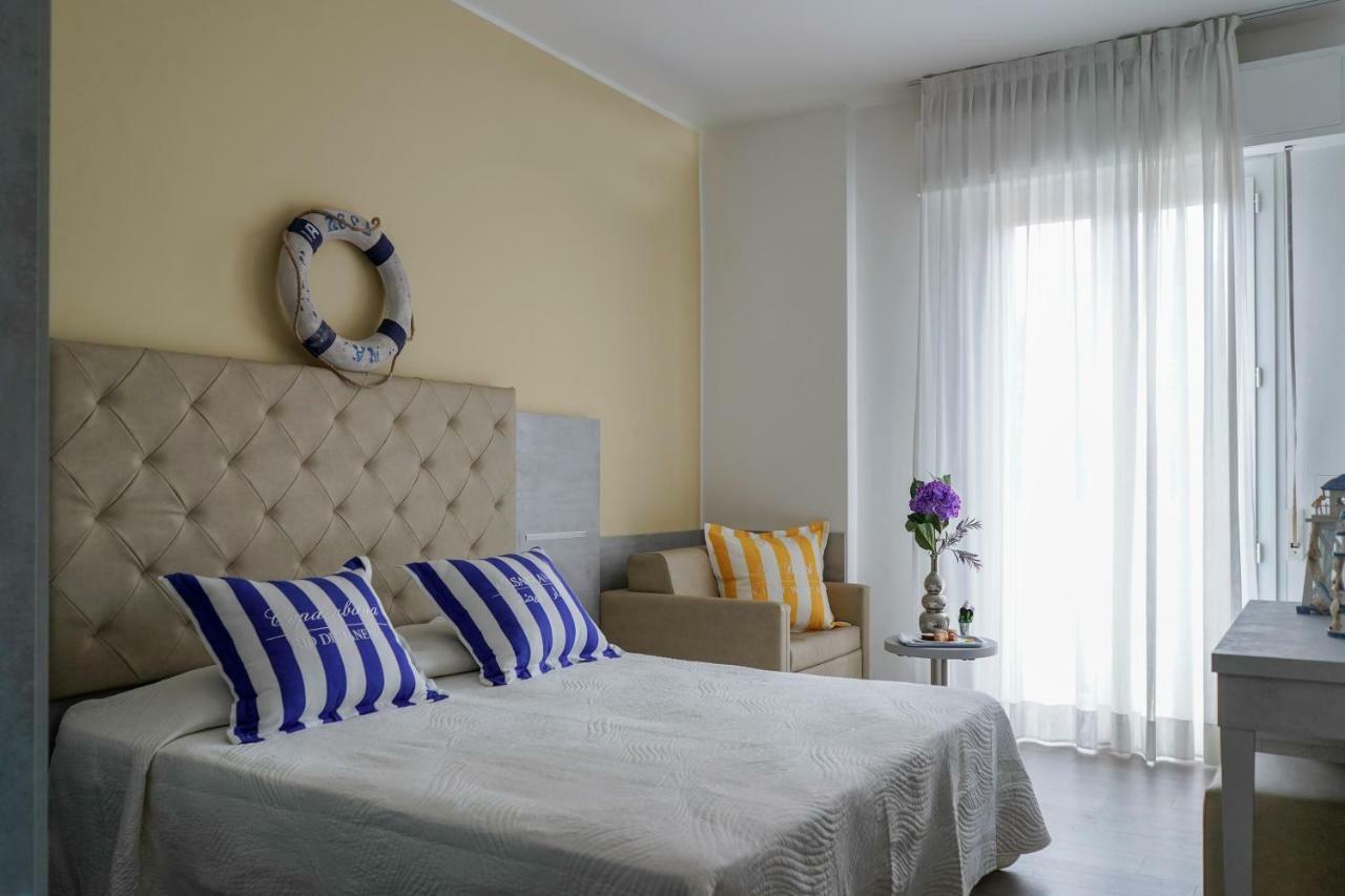 Hotel Vernel Rimini Eksteriør bilde